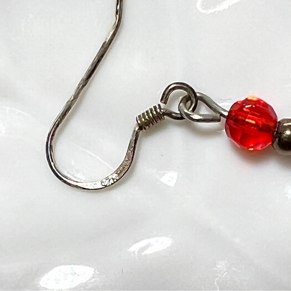 Faceted Red & White Crystal Bracelet & Drop Earrings with Sterling Silver Hooks - Picture 4 of 7